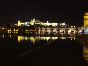Po setmění - Zářící Praha