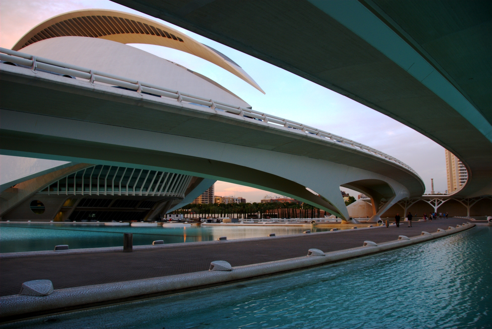 Opera ve Valencii 2, Španělsko (Santiago Calatrava)