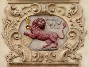Detail v architektuře - Domovní znamení - lev