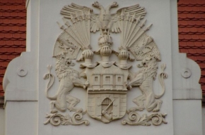 Detail v architektuře - Znak hl. města Prahy