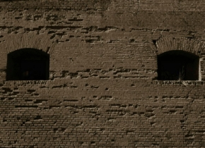 Detail v architektuře - Silná zeď