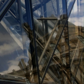 Detail v architektuře - Louvre