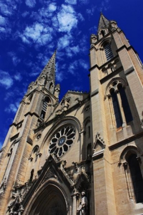 Mara Szabová - Cathedral in France