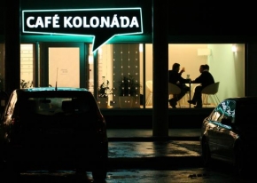 Dlouhé noci a život po setmění - Fotograf roku - TOP 20 - Cafe Kolonáda