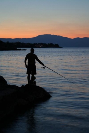 Dlouhé noci a život po setmění - Rybář s dcerou
