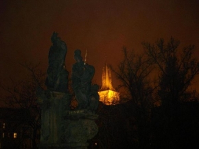 Večer a noc ve fotografii - Když Praha spí