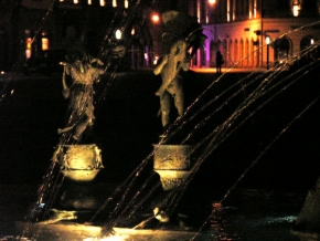 Večer a noc ve fotografii - Kašna na olomouckém náměstí