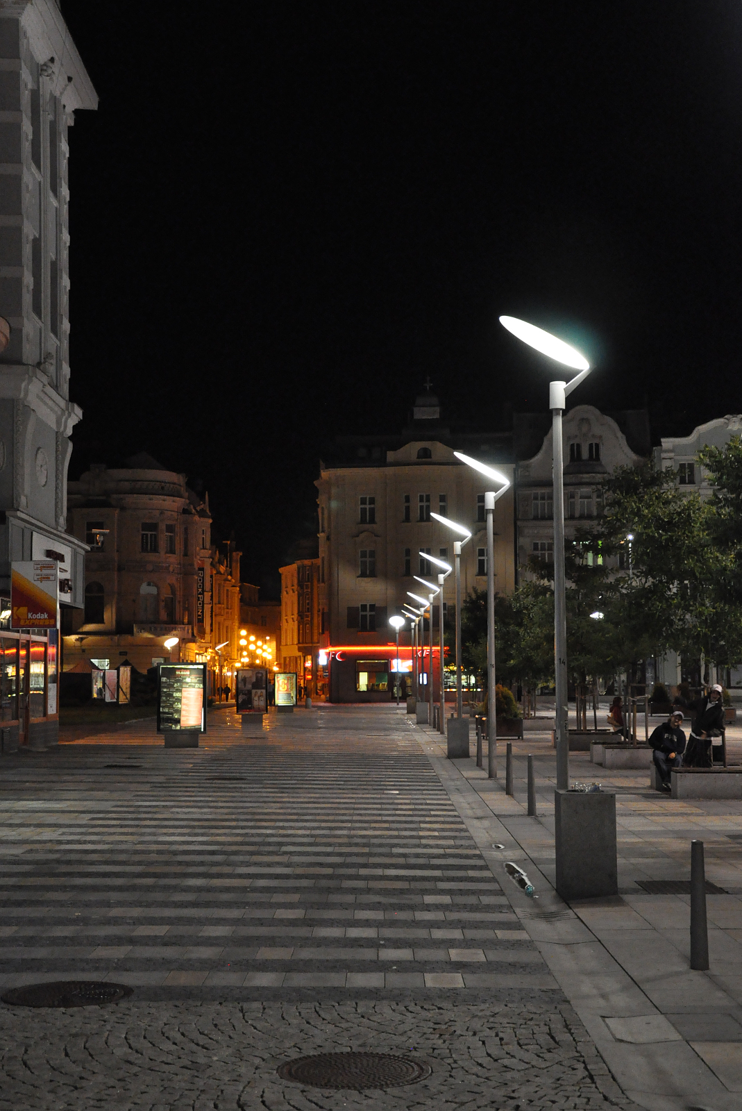 Noční Masarykovo náměstí v Ostravě
