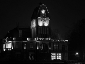 Večer a noc ve fotografii - Královéhradecká vodní elektrárna
