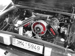 Černobílá poezie - Motor Tatra 613