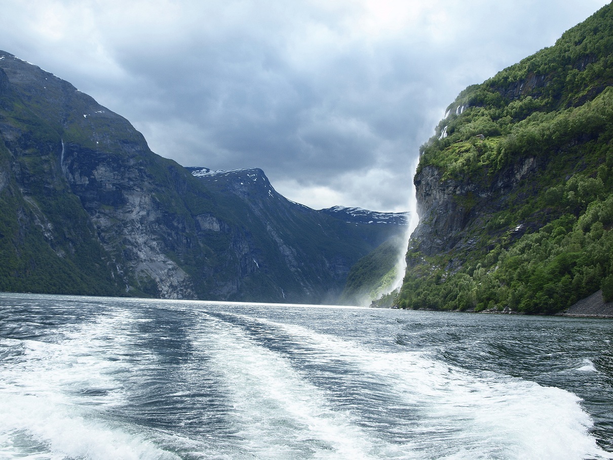 Plavba po fjordu