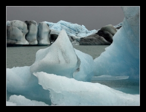 Voda je živel - Fotograf roku - kreativita - Barvy ledu