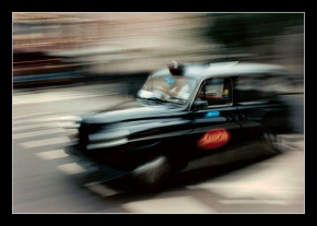 Vše je v pohybu - Fotograf roku - kreativita - Londýnské taxi