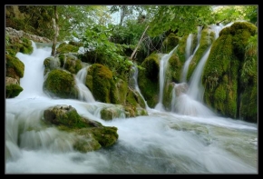 Krajina posedlá vodou - Plitvický vodopád