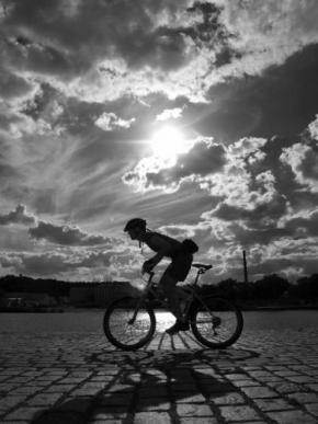 Martin Bubeník - Cyklista na nábřeží