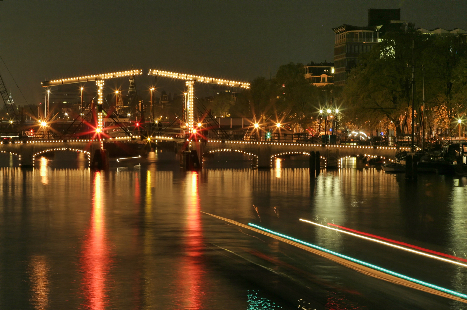 Noční Amsterdam