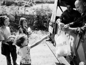 Dětské radosti - Děti v Kosovu III.