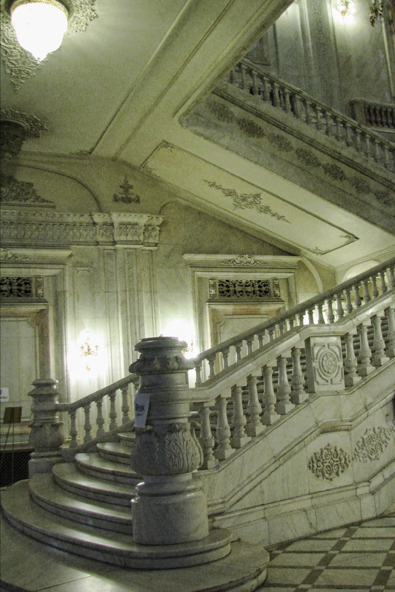 Ceausescu palace, mramorové chodby...