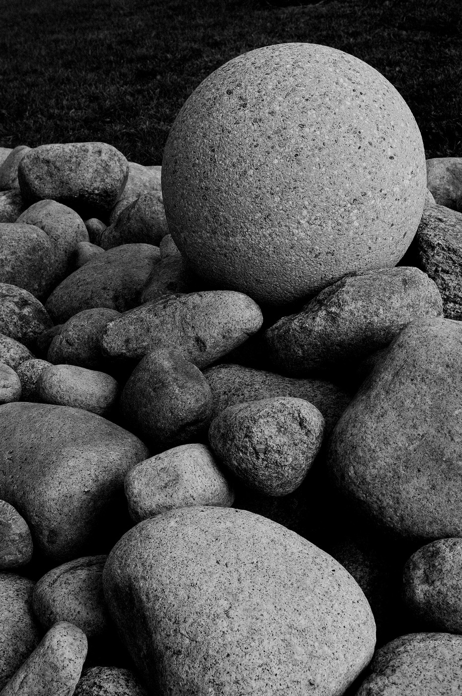 Na kameni kámen