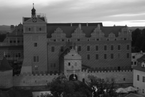 Černobílá fotografie - Horšovskotýnský zámek