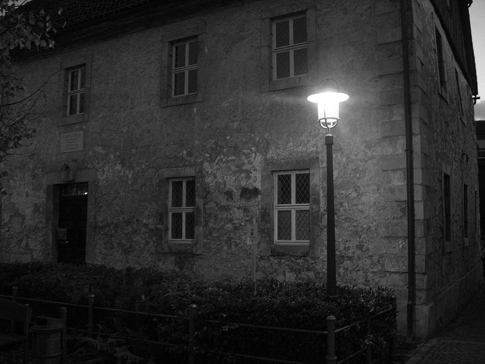 Noc ve staré části města