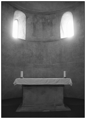 Černobílá fotografie - kaple sv.Václava