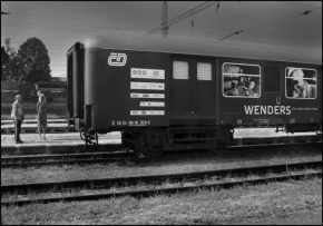 Černobílá fotografie - Wendersův vlak