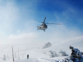 Fotograf roku na cestách 2012 - Start vrtulníku