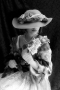 Vlaďka Antoňů -Dívka s růžemi 
