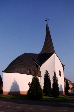 Architektura všech časů - Moderní kostel