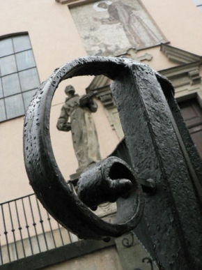 Jan Kepert - Podeštní socha krypty.