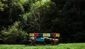 Fotograf roku na cestách 2013 - cestovatelova pauza na hvězdné lavičce