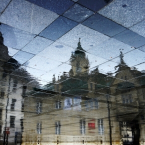 Historické objekty - bratislavská radnica v dažni