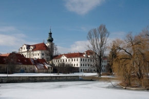 Historické objekty - zima Břevnovský klášter