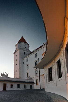 Historické objekty - Fotograf roku - Kreativita - II.kolo - Bratislavský hrad