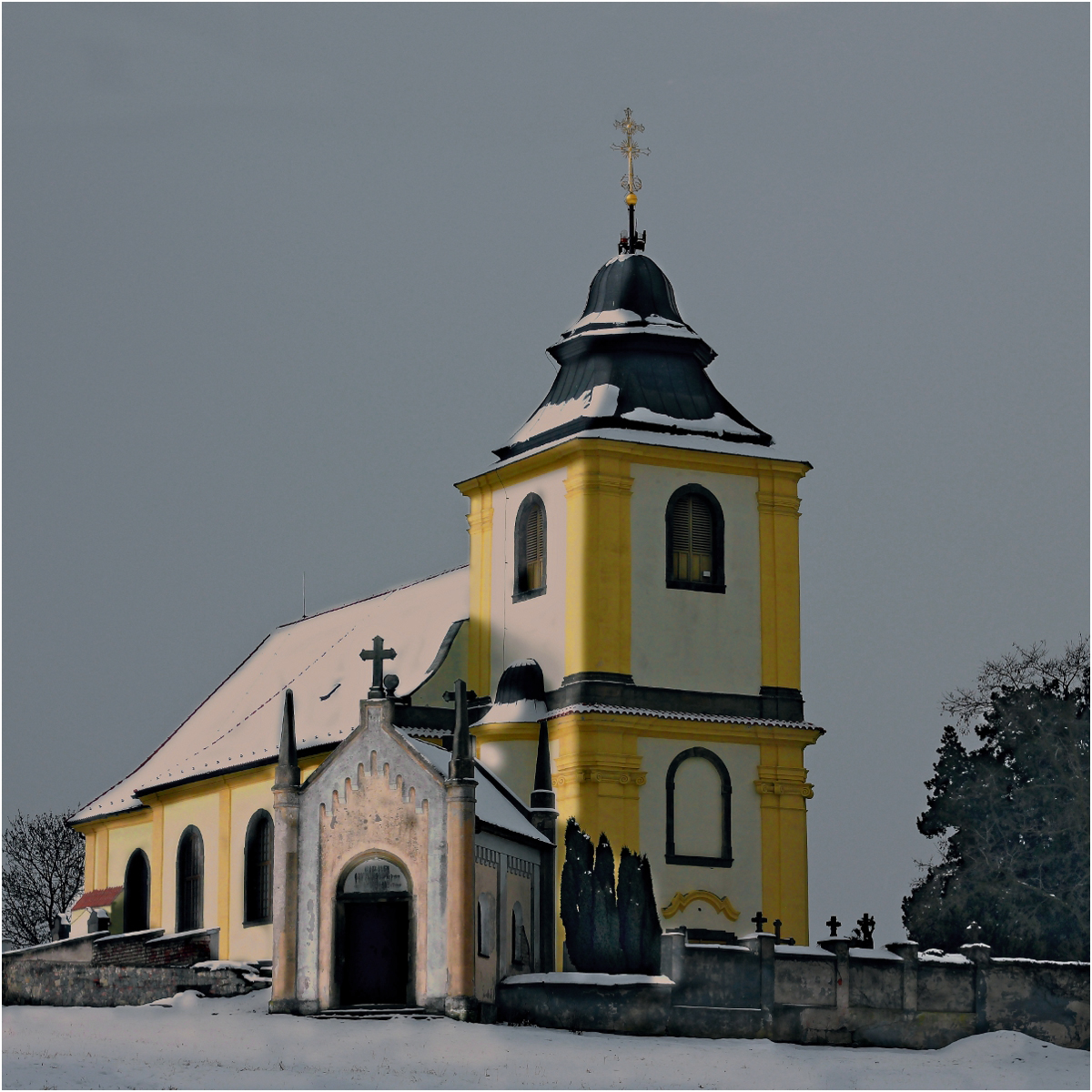 Kostel v Mikulovicích