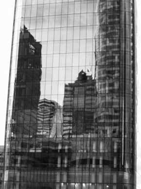 Černobílý svět - Zrcadlení na La Défense
