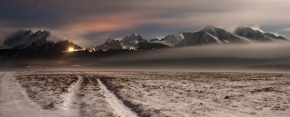 Zimní království - Nočná panoráma Vysokých Tatier