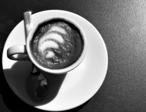 Černobílý svět - Vlny na kafi
