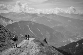 Černobílý svět - Na procházce v Alpách