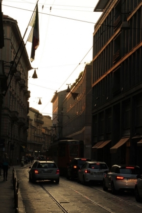 Krajina stínů a hvězd - Milánské ulice