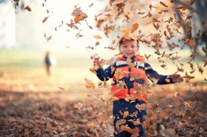 Děti jsou fotogenické - Déšť listí