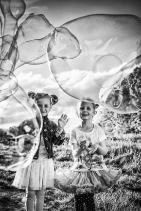 Nádherný svět dětí - "Dej nám pánbůh kýbl bublin"