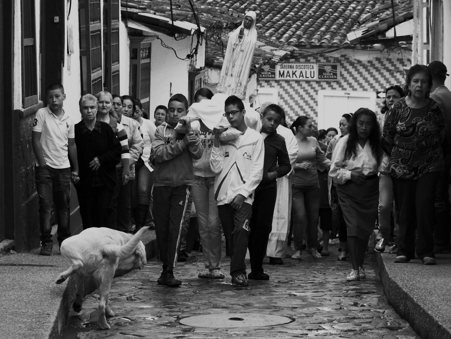 Náboženské procesí, svátek panny Marie, horská vesnice Concepcion, Kolumbie