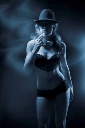 Všechny krásy mužů a žen - Smoke 2