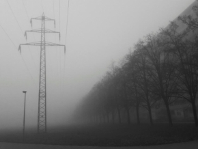 Život ve městě - Když paneláky města zahalí mlha.