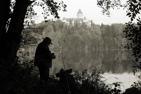 Moje město, můj kraj - Fotograf roku - kreativita - Rybář u Konopišťského rybníku