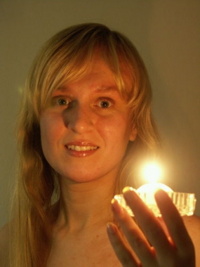 Radek Čada - Dívka se svíčkou