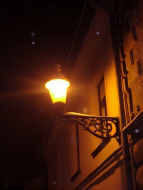 Světlo, stín a barva - Pouliční lampa