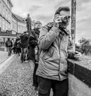 V ulicích - Fotograf